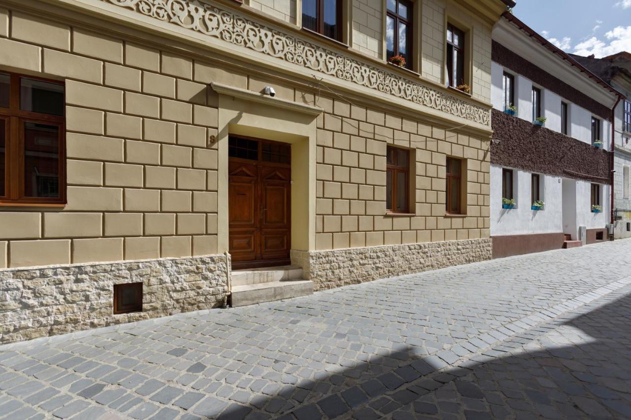 Postavarului8 Braşov Esterno foto